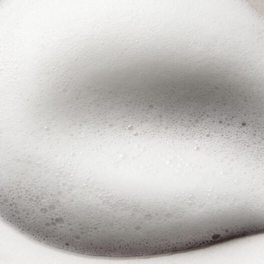 Elemis Superfood CICA Calm Cleansing Foam Textuur